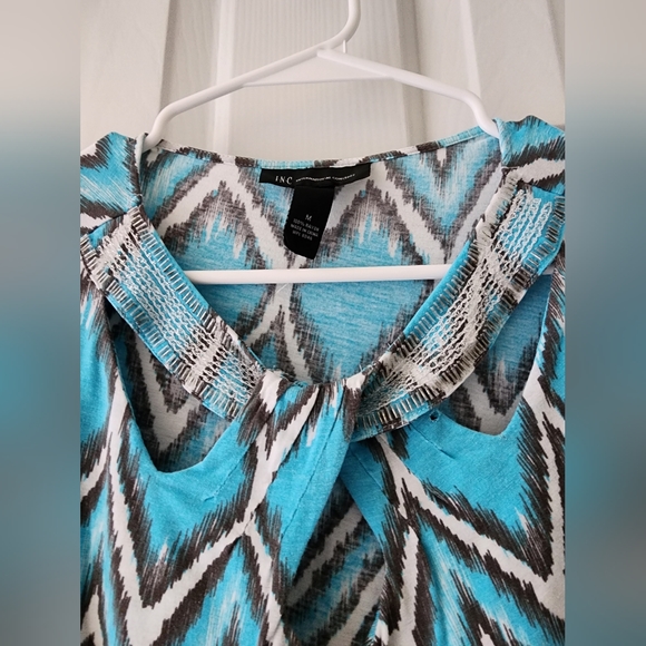 Blouse - Picture 2 of 2